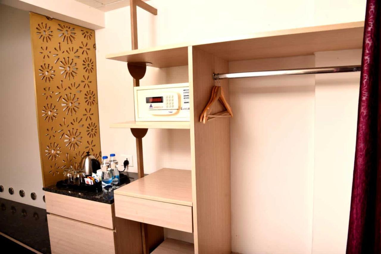 Hotel Sabareesh Park Madurai Esterno foto